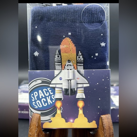 The Orrsum Sock Co. Astronaut Theme Men's Fun Novelty Crew Socks set of 5 - Picture 3 of 5